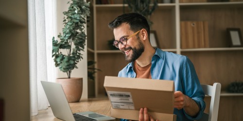 Carte grise, petits colis, santé… des mesures qui impactent le budget des Français en mars